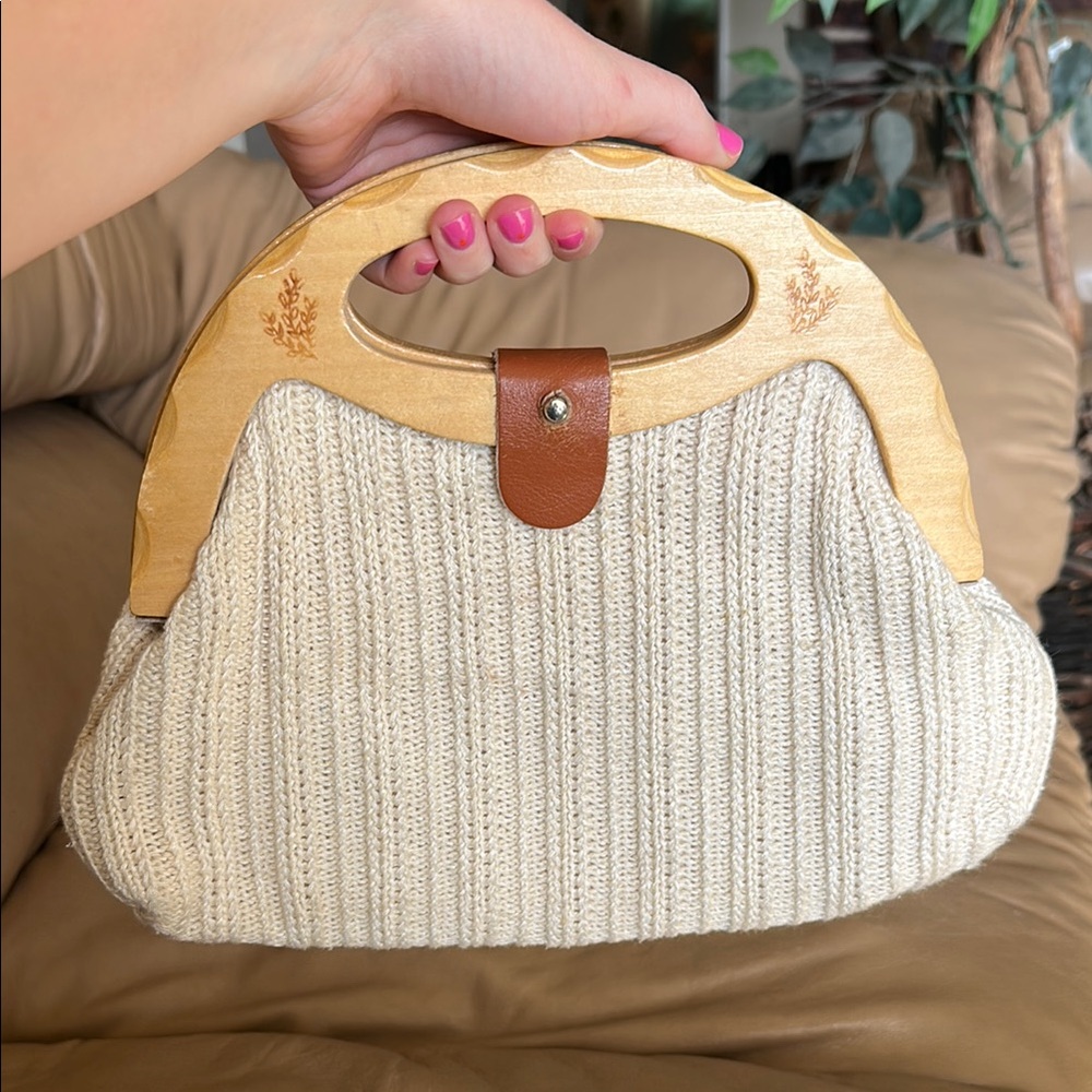 Cream Knit Handbag with Wooden Handle